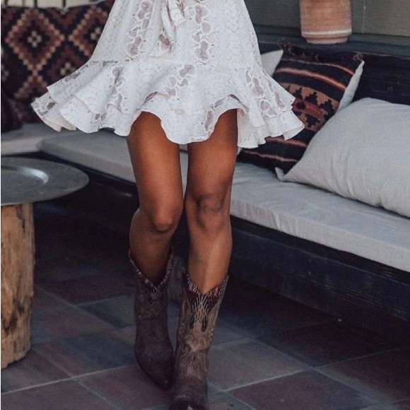 Corral Western Boots.  Beautiful black cutouts. - Picture 12 of 13